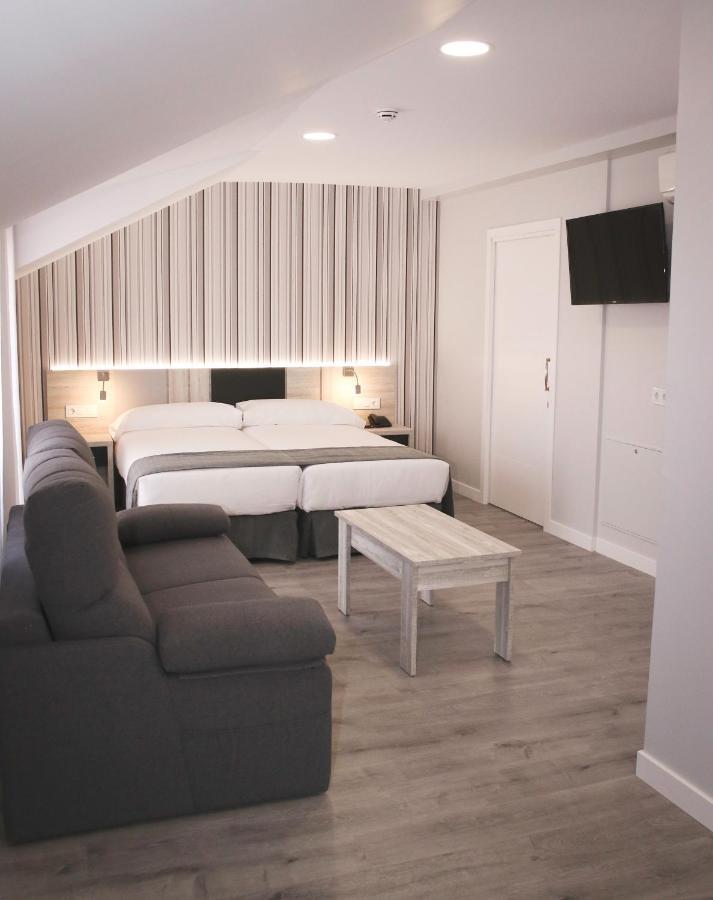 Parque Florida Hotel Ciudad-Rodrigo Екстериор снимка